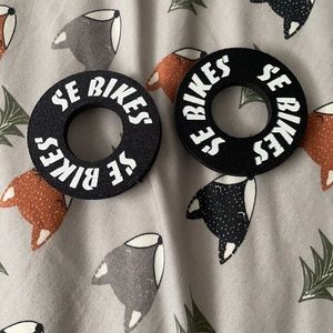 Meet your Posher, Emanuel